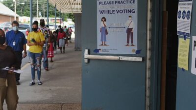 Missourians line up to vote.