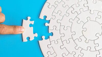 Placing final piece of a circular puzzle