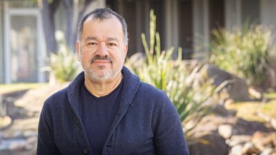 Reynaldo Vargas, a therapist working toward licensure, is learning how to navigate difficult cases in Contra Costa County with the help of his remote supervisor.
